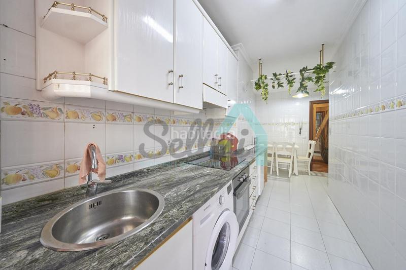 Foto ddd5a4e2-76c0-4269-bb2c-dcbc773d25a9. Rent flat with heating in Auditorio - Seminario - Parque de Invierno Oviedo