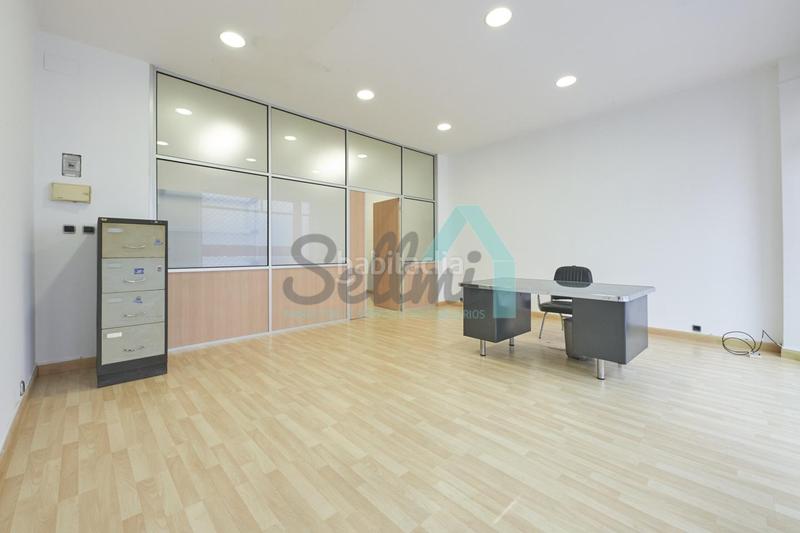 Foto 67fb5c7e-678f-4fb8-8e95-42120e04e3d2. Alquiler local comercial en Ceares Gijón