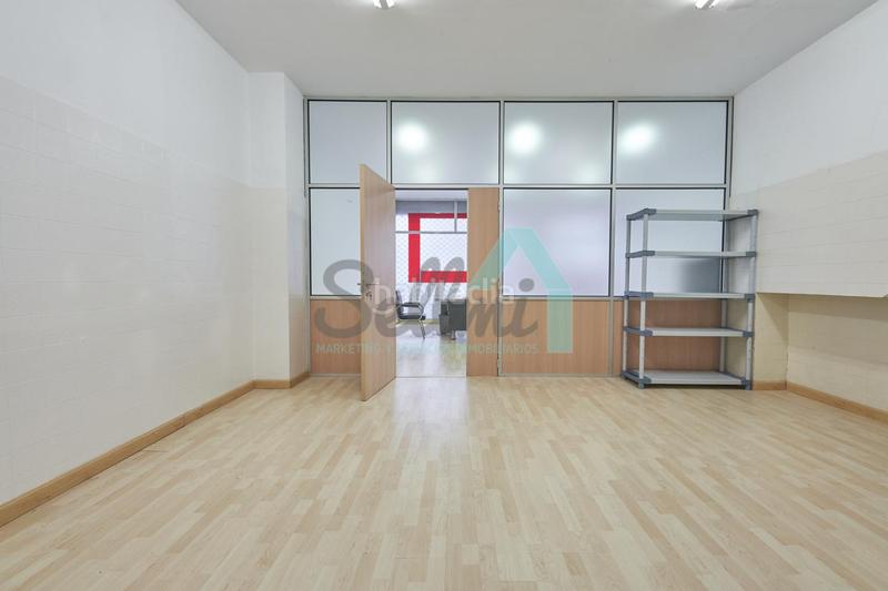 Foto 7d9d95fb-3c38-4052-a738-0596671b91f2. Alquiler local comercial en Ceares Gijón