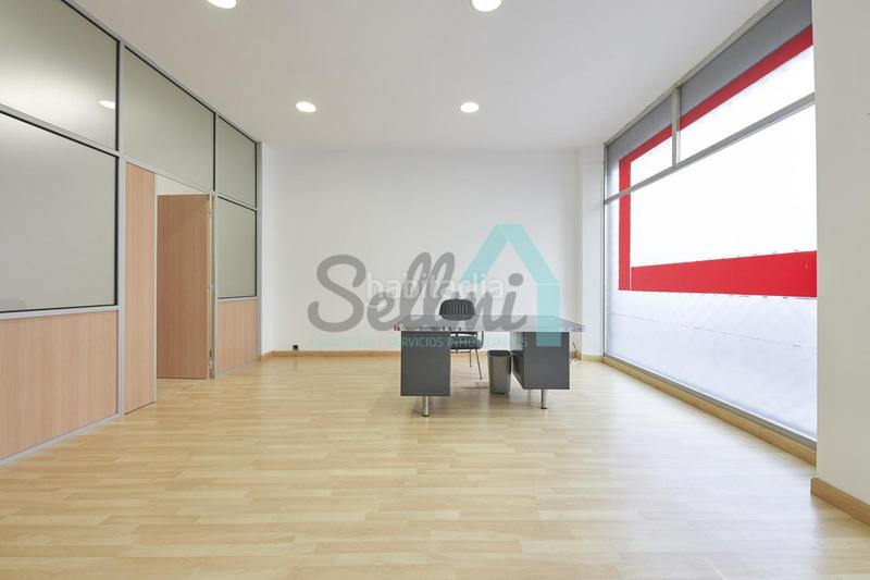 Foto 8d5e39d8-88c2-4a3d-8c63-158fc3b5e219. Alquiler local comercial en Ceares Gijón
