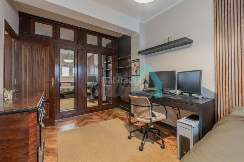 Foto 48397d8b-4743-428f-a72a-696b933a44ca. Rent flat with heating in Auditorio - Seminario - Parque de Invierno Oviedo