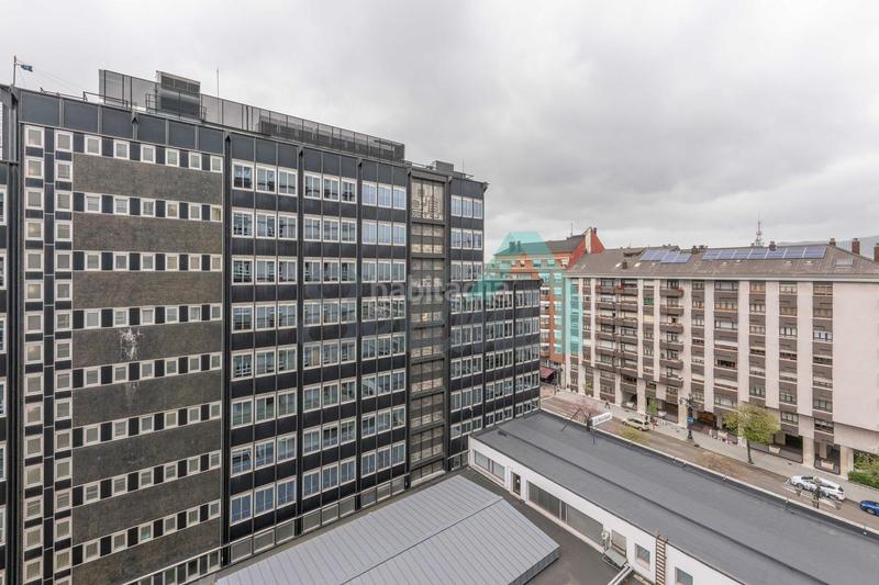 Foto 581583eb-9761-4770-8589-863da6cb37ce. Rent flat with heating in Auditorio - Seminario - Parque de Invierno Oviedo