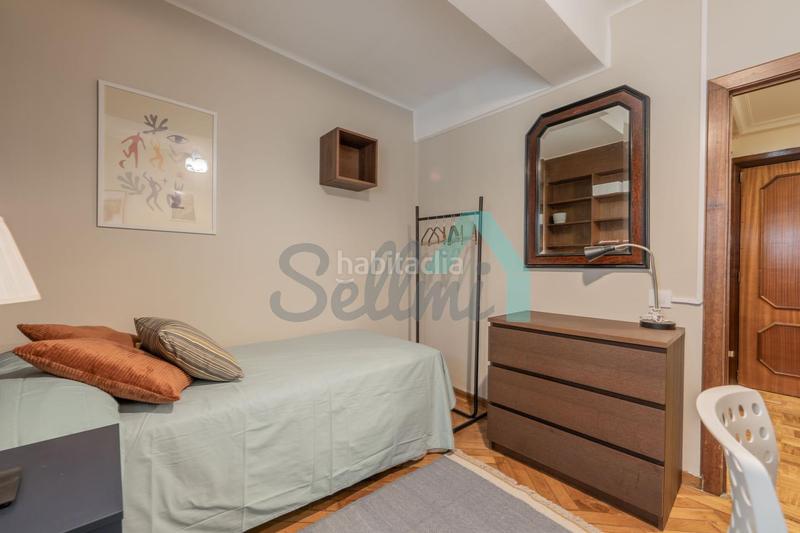 Foto efb85d46-66d7-481f-945b-94b9d7af71b7. Rent flat with heating in Auditorio - Seminario - Parque de Invierno Oviedo