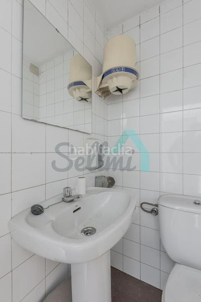 Foto 5023349d-e561-41a6-a364-bd46fe6a67da. Business premise in Buenavista Oviedo