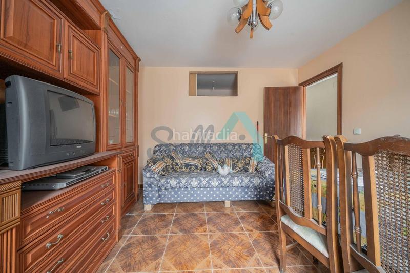 Foto 81352bd7-37b1-4cad-92a6-3d64189f08b9. Casa adossada a Lada Langreo