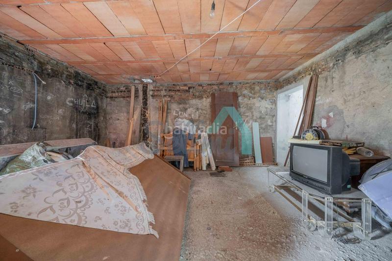 Foto f6662416-4edc-4391-bc1c-df71bd0913ba. Casa adossada a Lada Langreo