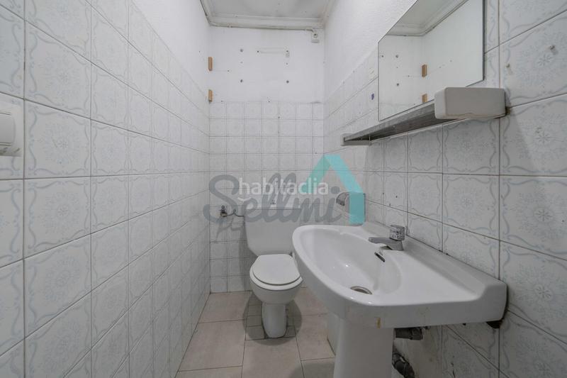 Foto cc36ad65-9ed4-440a-98c0-59337221196c. Alquiler local comercial en Auditorio - Seminario - Parque de Invierno Oviedo