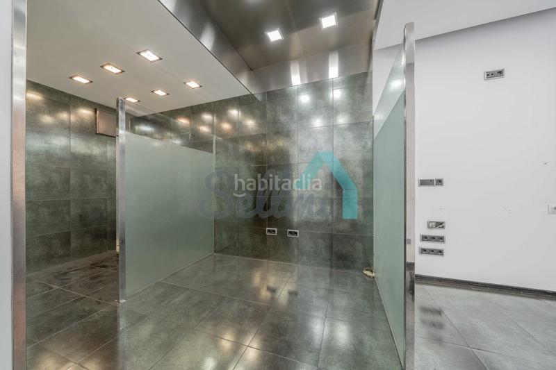 Foto 2c55307e-9f77-42df-907d-e9b7bc540d07. Lloguer local comercial a Auditorio - Seminario - Parque de Invierno Oviedo