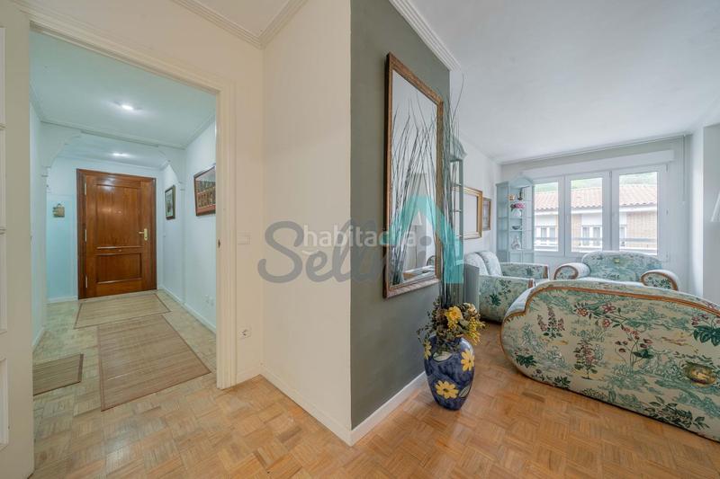 Foto fa992148-3b03-4f4c-b678-630aceef416c. Miete etagenwohnung in Luanco-Aramar-Antromero Gozón