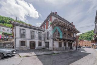 Casa aparellada  General bárzana
