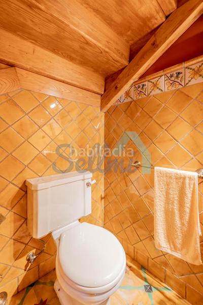 Foto 69a10b37-ff0c-4bf3-87fa-520b86862c04. Casa amb calefacció aparcament a Buenavista Oviedo