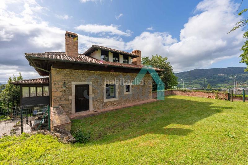 Foto ef90fa98-91ef-4a39-a537-18545282b6e1. Casa amb calefacció aparcament a Buenavista Oviedo