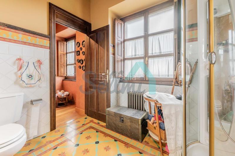 Foto c942cf7a-0f4d-45a3-bd9d-71ebcbfb873f. Maison avec chauffage parking dans Buenavista Oviedo
