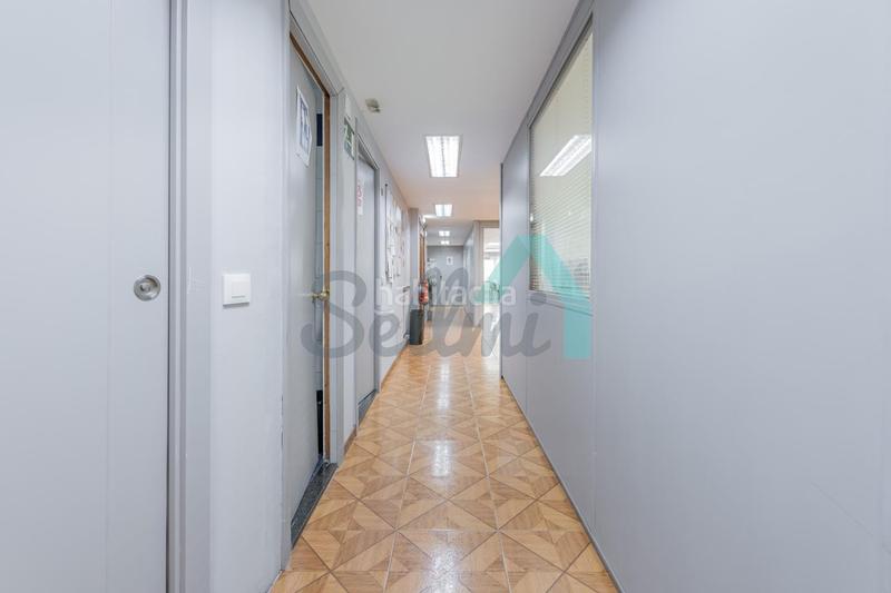 Foto 44e36c2b-2c75-4b66-b64c-3057f6019e79. Miete büro mit heizung in Parque San Francisco - Uría Oviedo