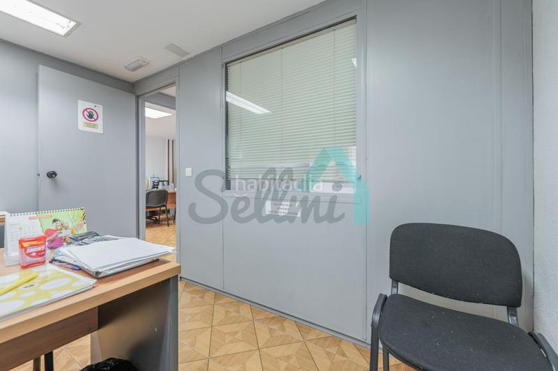 Foto 51f0ef69-d22e-4304-a74d-dc14c78f5a9c. Miete büro mit heizung in Parque San Francisco - Uría Oviedo