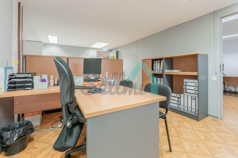 Foto 57736729-7eea-47aa-a472-7d45561f57e3. Miete büro mit heizung in Parque San Francisco - Uría Oviedo