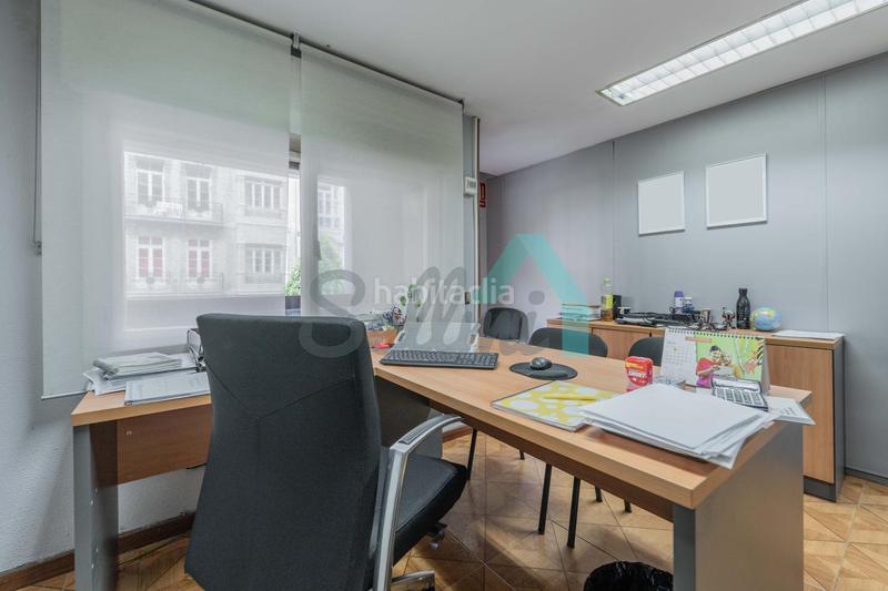 Foto 1b0a0394-7433-4499-8324-2f8c12790909. Rent office space with heating in Parque San Francisco - Uría Oviedo