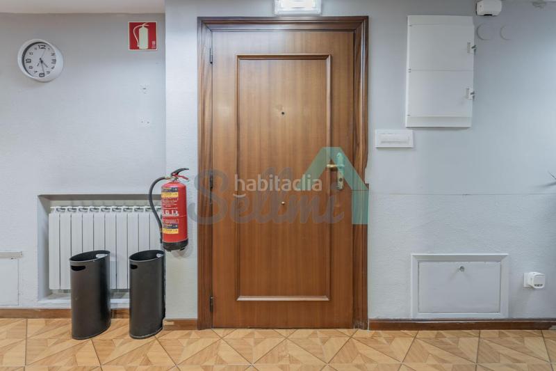 Foto 2c81edb9-53e4-45df-b6ed-763ebc417a56. Rent office space with heating in Parque San Francisco - Uría Oviedo