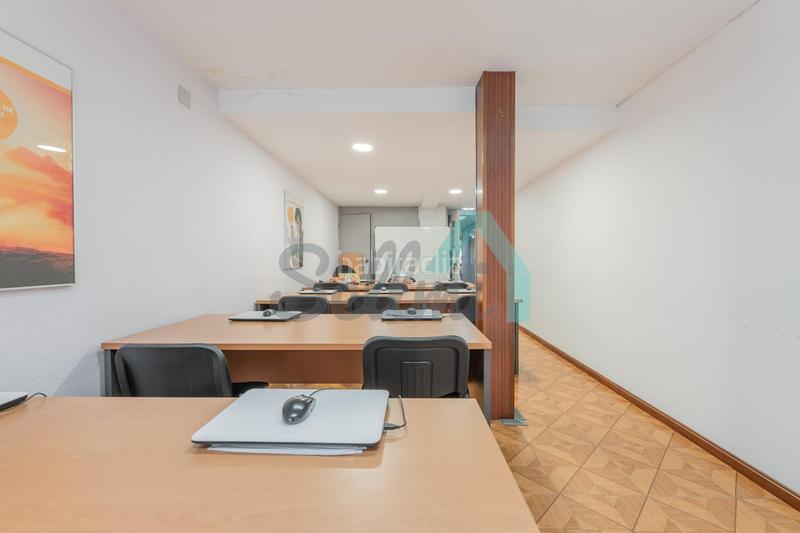 Foto de0904a9-bb80-4bd3-b7eb-703b068b26ee. Rent office space with heating in Parque San Francisco - Uría Oviedo