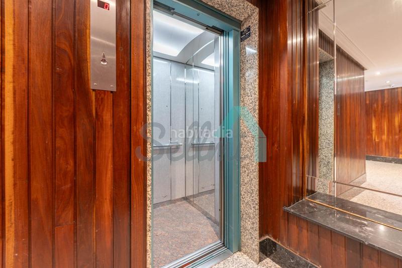 Foto 833988df-4ffc-4388-a423-679d80989708. Affitto ufficio con riscaldamento in Parque San Francisco - Uría Oviedo