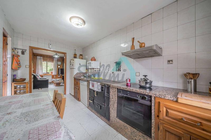 Foto 1031d592-e1c1-4301-ba81-0710fdf5329a. Casa aparellada amb calefacció aparcament a Vibaña-Ardisana-Caldueño Llanes