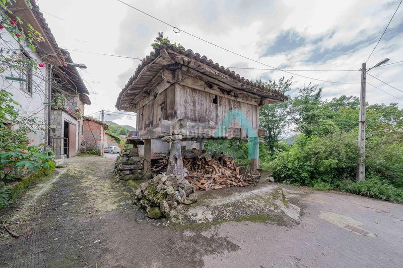Foto 8194dee7-0bbc-4e56-82af-698b56569c69. Casa aparellada amb calefacció aparcament a Vibaña-Ardisana-Caldueño Llanes
