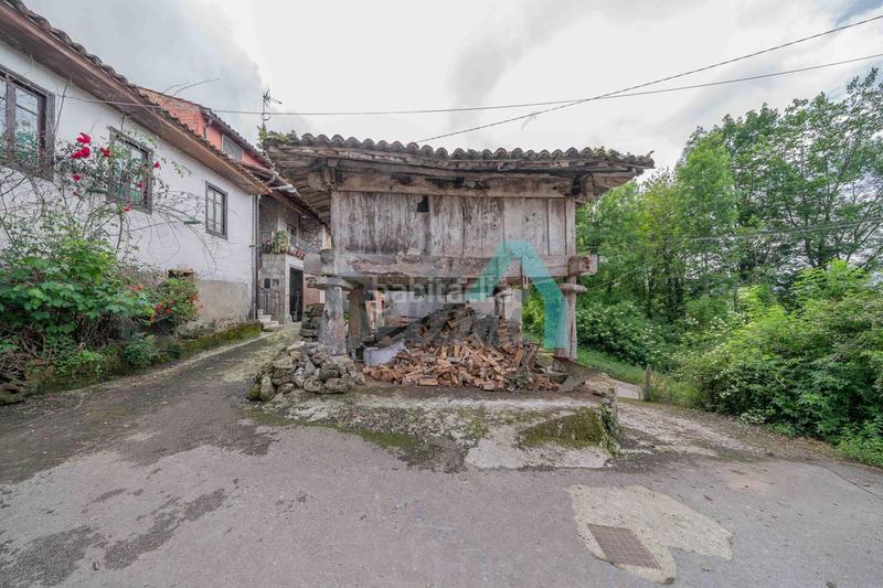 Foto bf48d630-183e-4aa2-9380-826295347e52. Casa aparellada amb calefacció aparcament a Vibaña-Ardisana-Caldueño Llanes