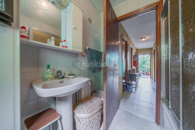 Foto d6fc92e9-a402-4816-bf3d-f56767b2ee01. Casa aparellada amb calefacció aparcament a Vibaña-Ardisana-Caldueño Llanes