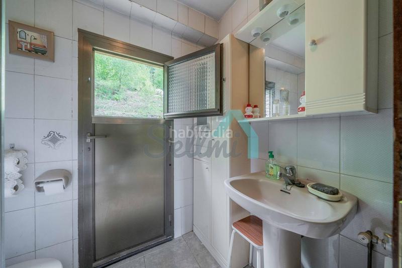 Foto 4898816d-f999-4524-a07e-90d3274f27be. Casa bifamiliare con riscaldamento parcheggio in Vibaña-Ardisana-Caldueño Llanes