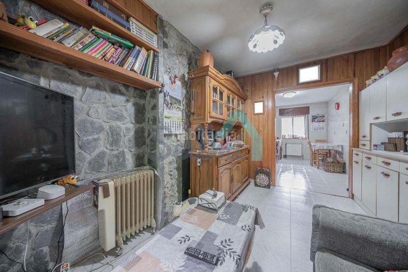 Foto 9f75a1bb-6ba7-4f2f-bc15-51bde4c7fff6. Casa bifamiliare con riscaldamento parcheggio in Vibaña-Ardisana-Caldueño Llanes