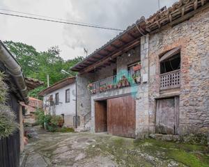 Casa aparellada  Caserio buda