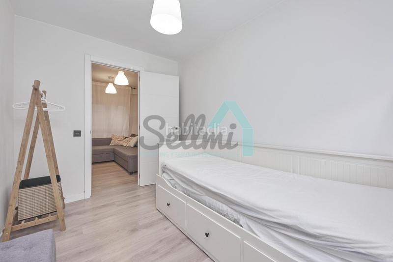 Foto f8e1299a-b4b5-4249-882a-a65e54842cca. Rent flat with heating in Centro Gijón