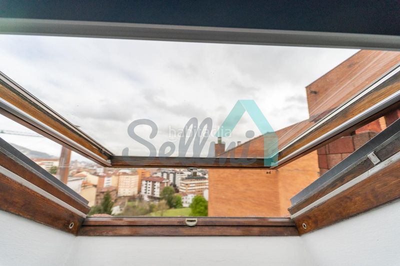 Foto 0fcb982d-f695-4b8f-81e5-e9394dcda162. Lloguer dúplex amb calefacció a Santo Domingo - El Campillín Oviedo