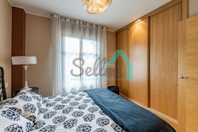 Foto 0204845f-6e5f-481d-b1e9-e887589e0c96. Casa aparellada amb calefacció aparcament a Llanes pueblo Llanes