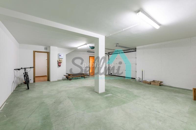 Foto 603f781a-9ab5-43d0-8c0e-900eac66c55b. Casa aparellada amb calefacció aparcament a Llanes pueblo Llanes