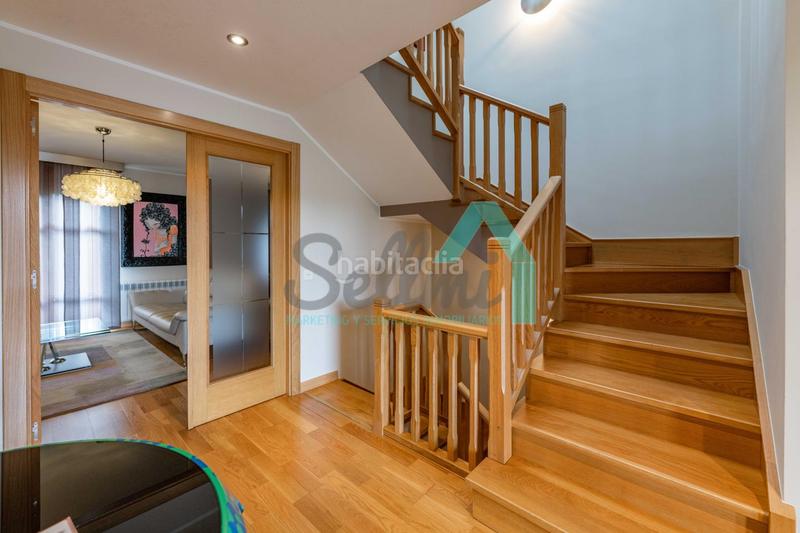 Foto c2d3cd29-09b4-4f67-9037-b5a6ee90ef05. Casa aparellada amb calefacció aparcament a Llanes pueblo Llanes