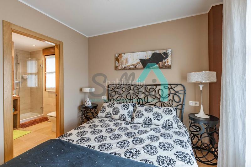 Foto e64ce068-201b-430a-9100-a40898190d8a. Casa aparellada amb calefacció aparcament a Llanes pueblo Llanes