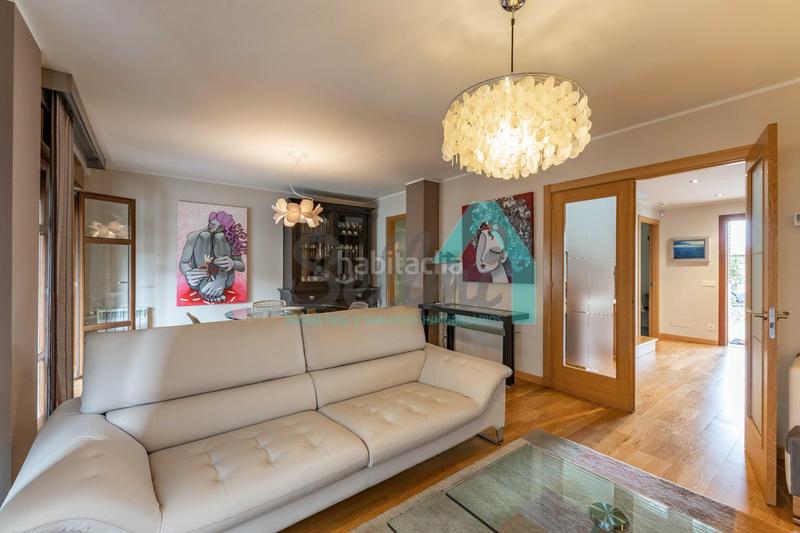 Foto 9baa0520-8ad1-420f-8ba6-3cf1cf7d26c0. Maison jumelée avec chauffage parking dans Llanes pueblo Llanes