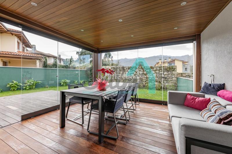 Foto b3f8b1a1-ae6d-4a9b-96f2-28d91d7540b6. Maison jumelée avec chauffage parking dans Llanes pueblo Llanes