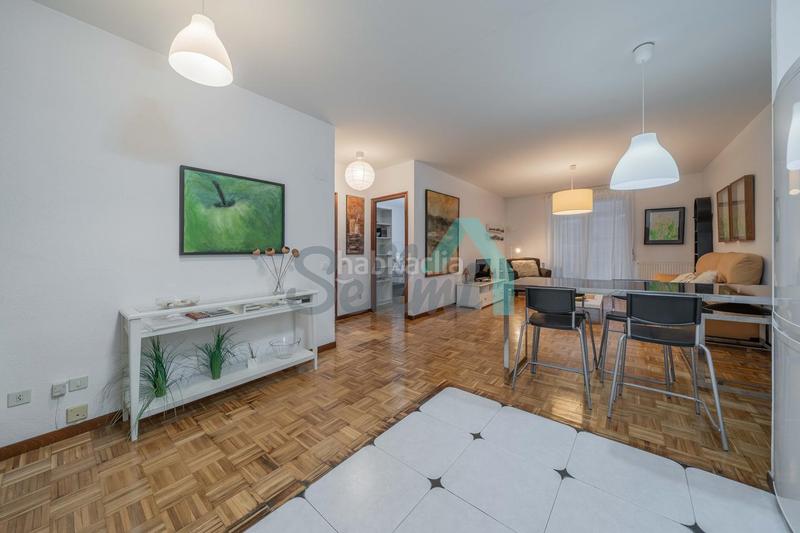 Foto 63cf6ec4-f160-4095-b7e7-cf4ae72253e8. Location appartement dans Casco Histórico Oviedo