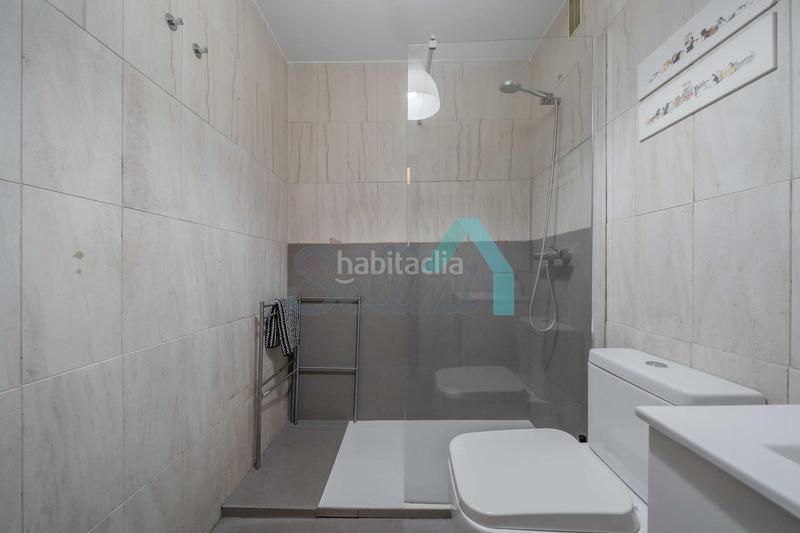 Foto 6ef02e0f-6967-4fad-96bf-5d8e2d36dcff. Location appartement dans Casco Histórico Oviedo