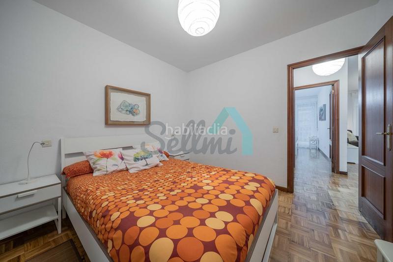 Foto f0c1d7bf-eaf4-4bd8-a092-f0525d902192. Location appartement dans Casco Histórico Oviedo