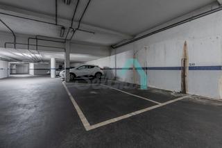 Parking coche  Uría
