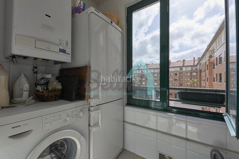 Foto 4079e97e-0209-422f-8999-14a7e3a38268. Rent flat with heating pool in Viesques Gijón