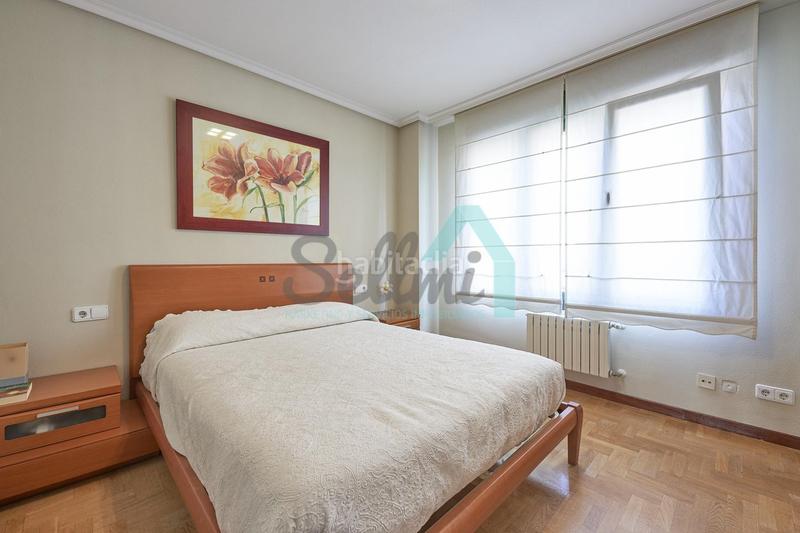 Foto 81a1cab1-3d05-423c-b50f-208de74d706d. Rent flat with heating pool in Viesques Gijón