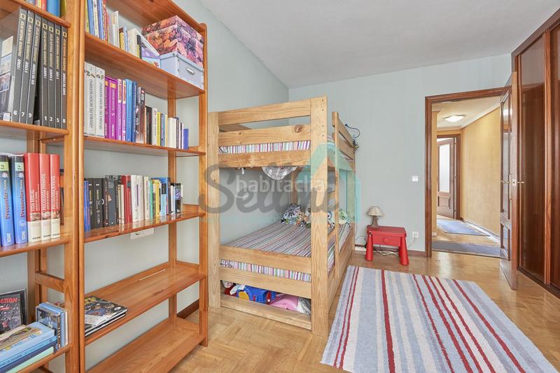 Foto 844b1b3e-a006-4071-b194-542d5432abdf. Rent flat with heating pool in Viesques Gijón