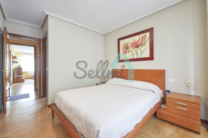 Foto a4830788-5284-40e5-9bb8-f00df6561ced. Alquiler piso en Viesques Gijón