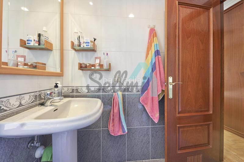 Foto e2fc0d4d-04ae-489c-9f61-3455e9ea8817. Alquiler piso en Viesques Gijón