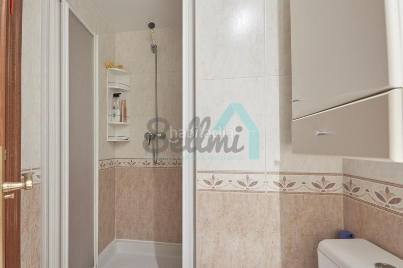 Foto f5740e65-ab8e-4429-91ce-370088b39591. Alquiler piso en Viesques Gijón