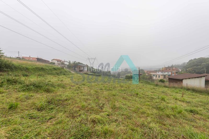 Foto 5931c976-fc28-4f12-8901-1f78bf96213e. Terreny residencial a Parroquias Sur - La Manjoya Oviedo